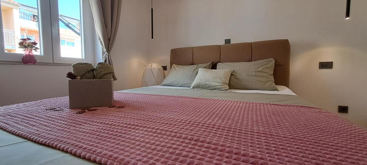 Apartments Del Mare ซริกเวนิซา ภายนอก รูปภาพ